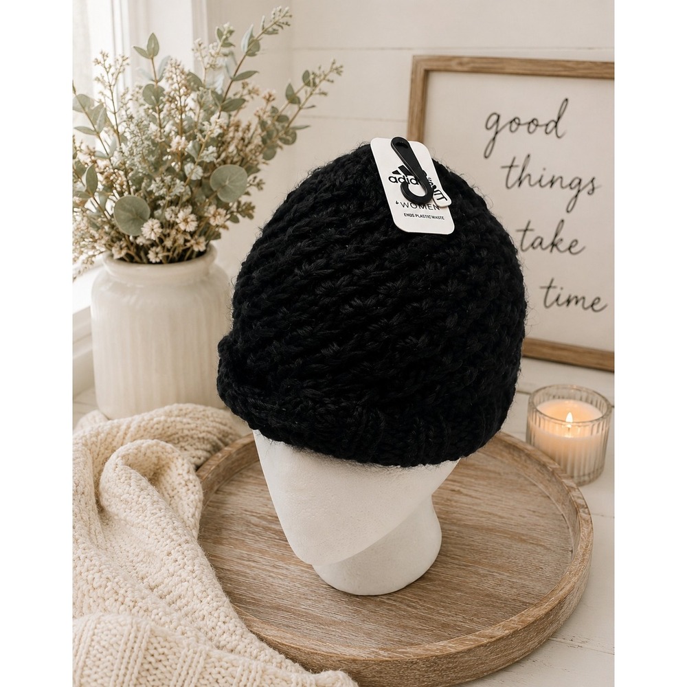 Adidas Knit Climawarm Women's Small Whittier Beanie Black NWT Winter